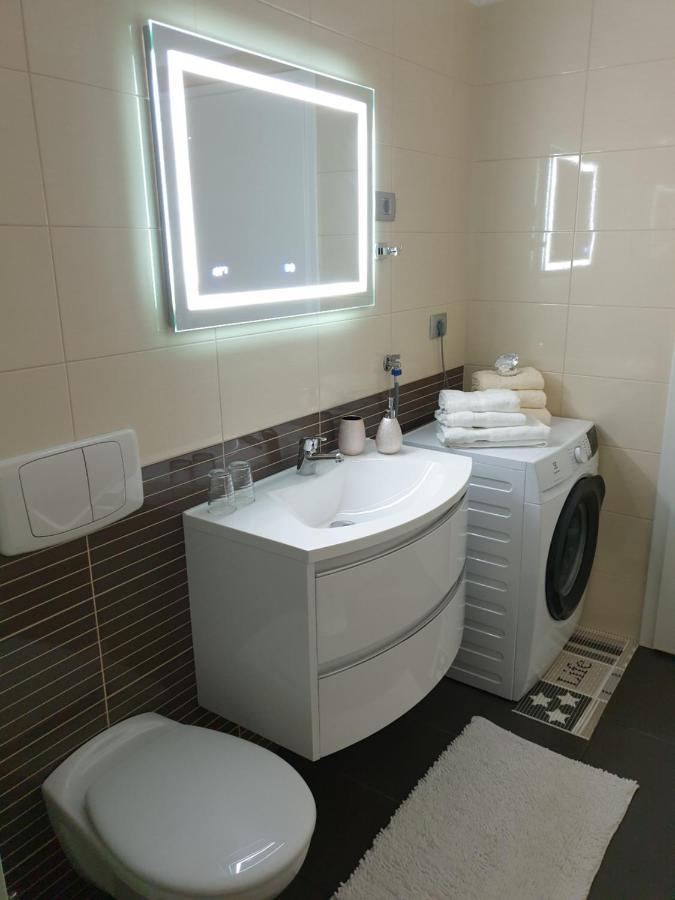 Apartment Val Копер Екстериор снимка