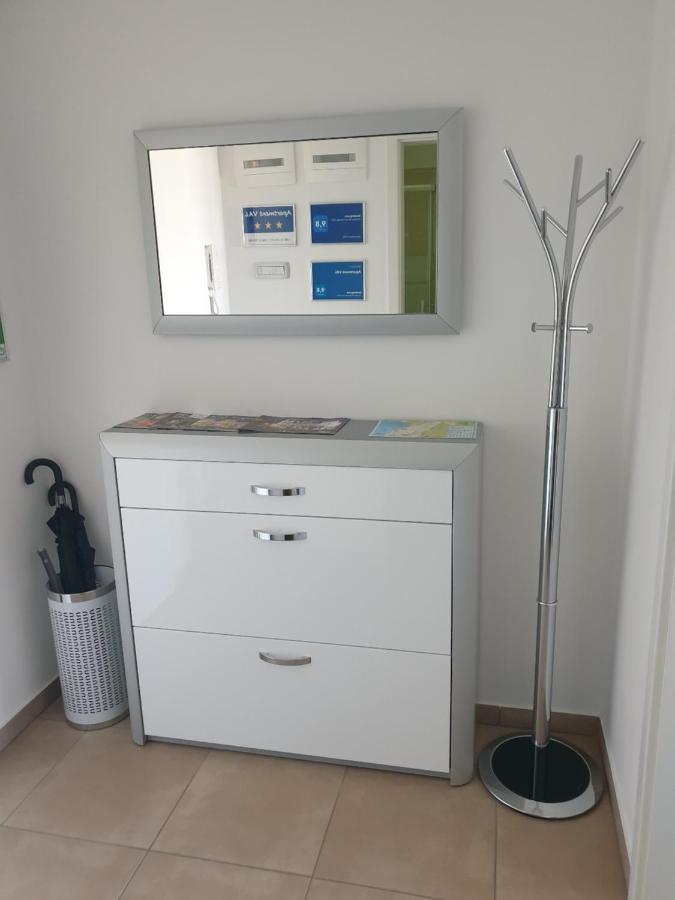 Apartment Val Копер Екстериор снимка